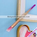 M4487 Brocha Delgada Color Oro con Rosa Diseño Piña Para Difuminar cosmeticos por mayoreo (1)