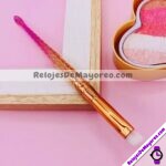 M4496 Brocha Delgada Color Oro con Rosa Diseño Piña Para Definir cosmeticos por mayoreo (1)