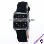 R4379 Reloj sin Numeros Fondo Negro Tipo Piel reloj de moda al mayoreo
